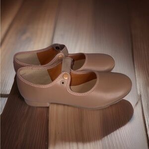 So Danca Girl’s Tan Mary Jane Tap Shoes Size 1 Leather Dance Shoes